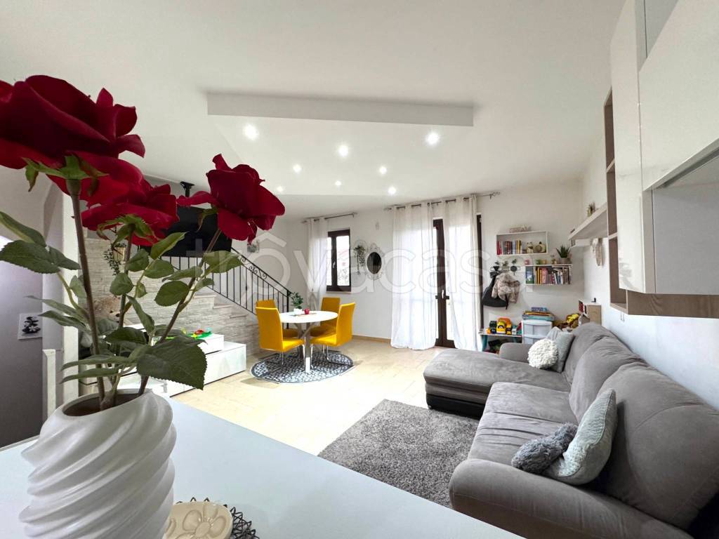 casa indipendente in vendita a Pianella in zona Cerratina