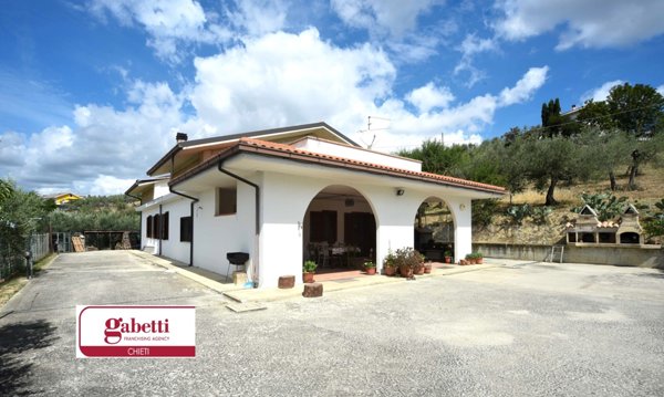 casa indipendente in vendita a Pianella