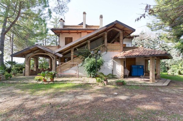 casa indipendente in vendita a Pianella
