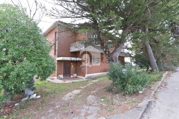 casa indipendente in vendita a Pianella