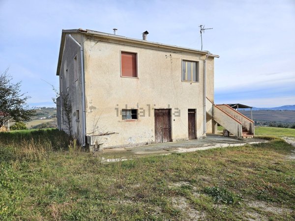 casa indipendente in vendita a Pianella