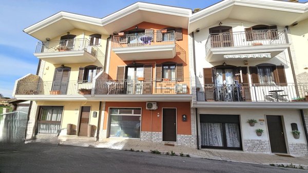 casa indipendente in vendita a Pianella in zona Cerratina