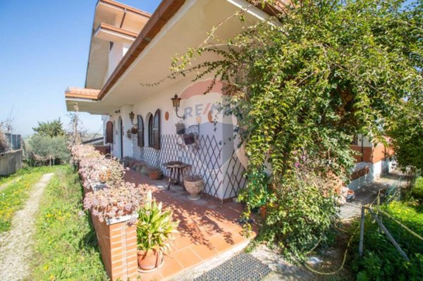 casa indipendente in vendita a Pianella