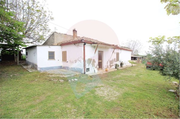 casa indipendente in vendita a Pianella