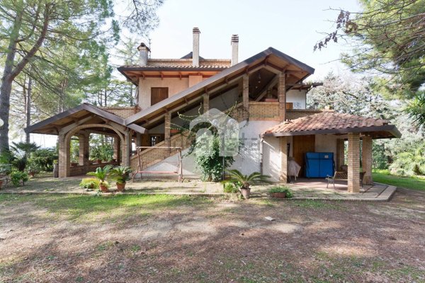 casa indipendente in vendita a Pianella