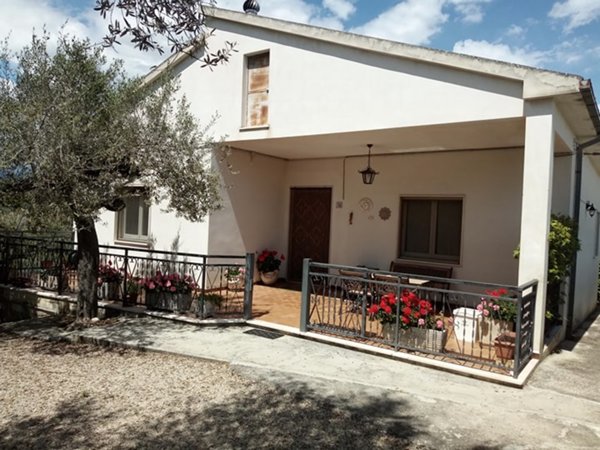 casa indipendente in vendita a Pianella
