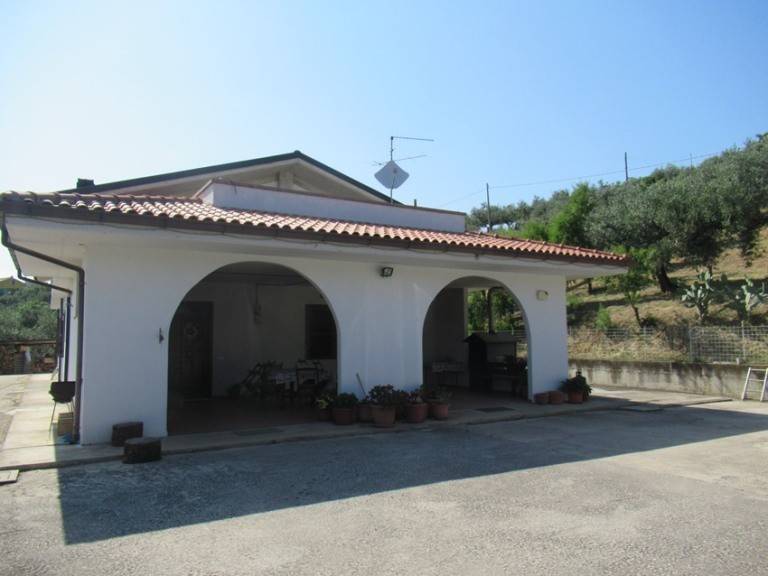 casa indipendente in vendita a Pianella