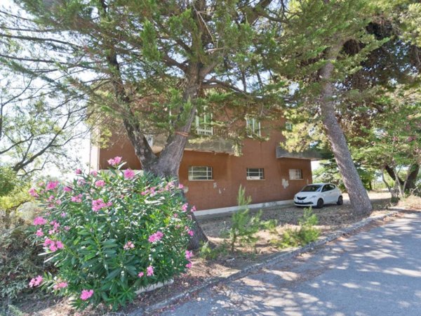 casa indipendente in vendita a Pianella