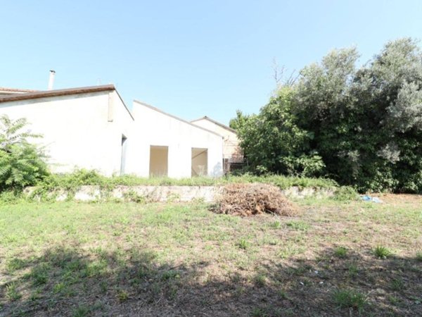 casa indipendente in vendita a Pianella in zona Cerratina