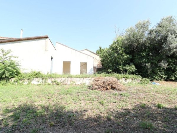 casa indipendente in vendita a Pianella in zona Cerratina