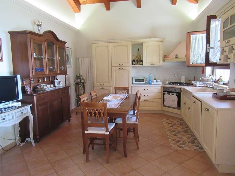 casa indipendente in vendita a Pianella