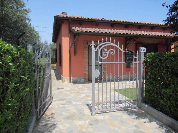 casa indipendente in vendita a Pianella