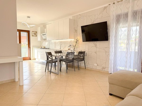 casa indipendente in vendita a Pianella in zona Cerratina