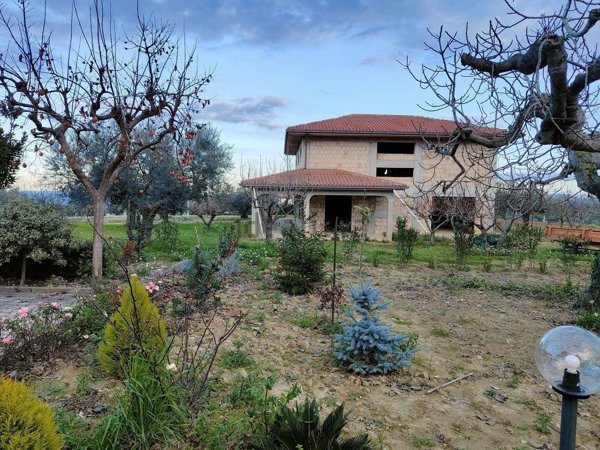 casa indipendente in vendita a Pianella