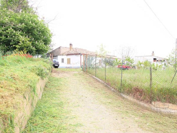 casa indipendente in vendita a Pianella