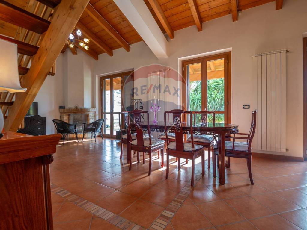 casa indipendente in vendita a Pianella