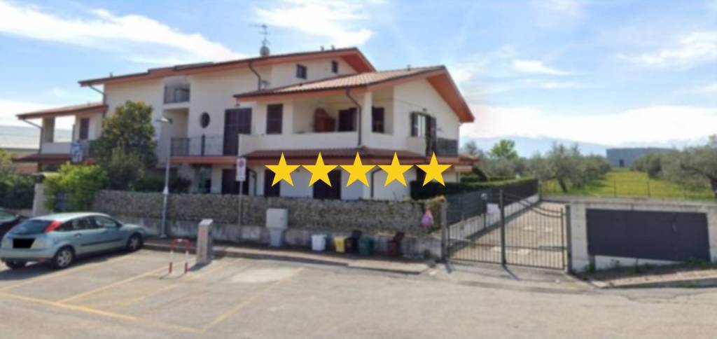 appartamento in vendita a Pianella in zona Cerratina