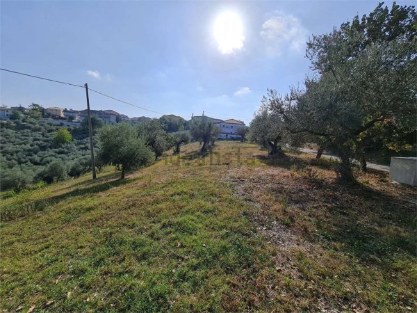 terreno edificabile in vendita a Pianella