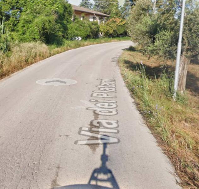 locale commerciale in vendita a Pianella in zona Cerratina