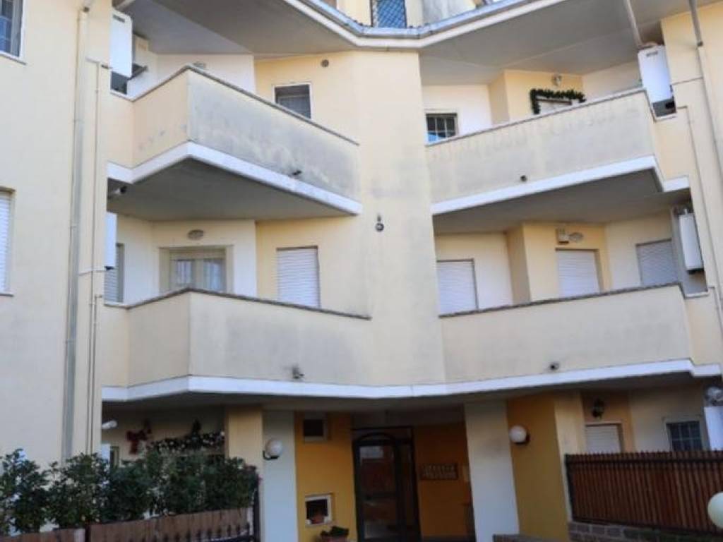 appartamento in vendita a Pianella in zona Castellana