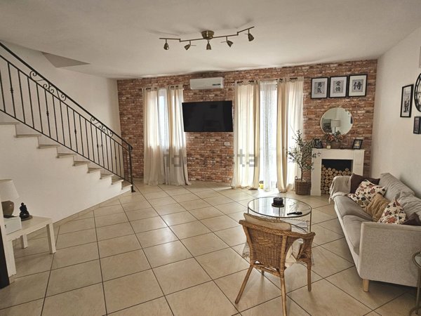 casa indipendente in vendita a Pianella in zona Cerratina