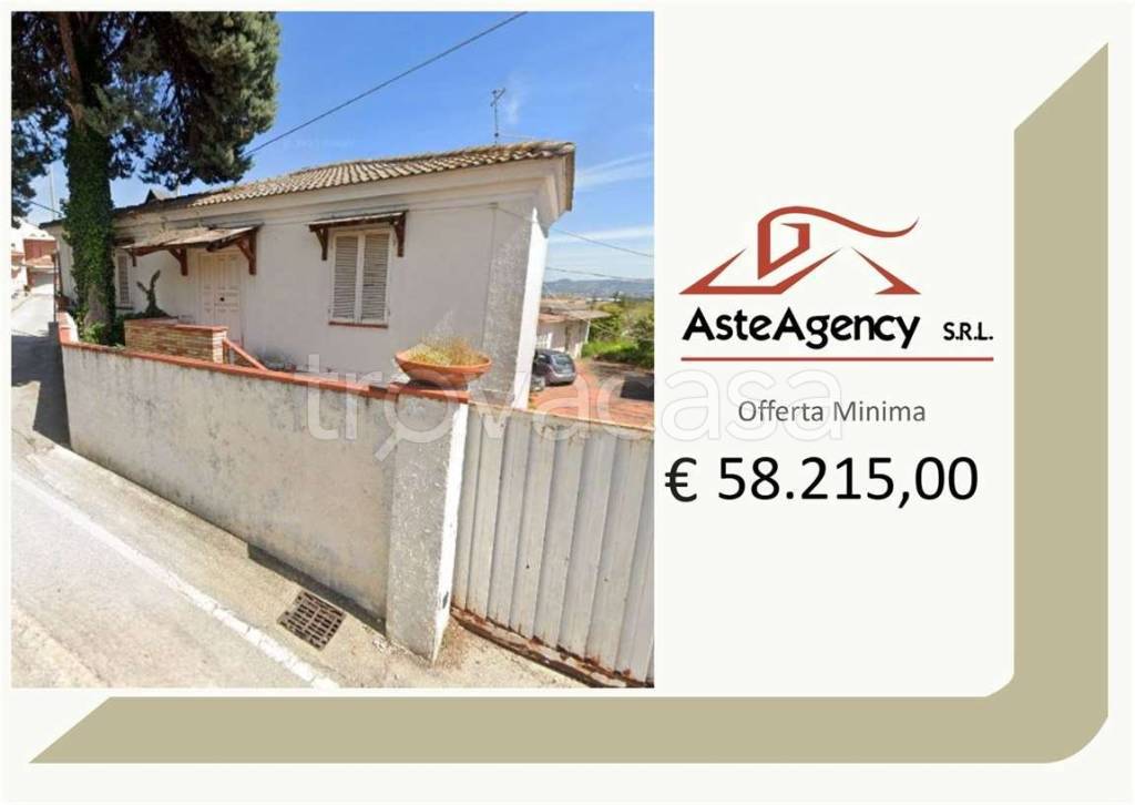 casa indipendente in vendita a Pianella in zona Cerratina