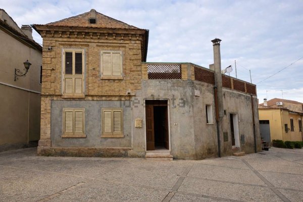 casa indipendente in vendita a Pianella in zona Cerratina