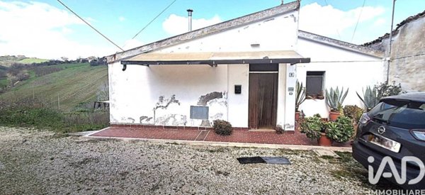 casa indipendente in vendita a Pianella