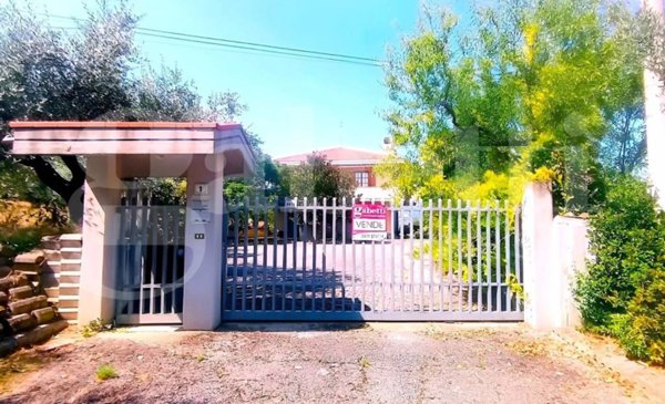 casa indipendente in vendita a Pianella