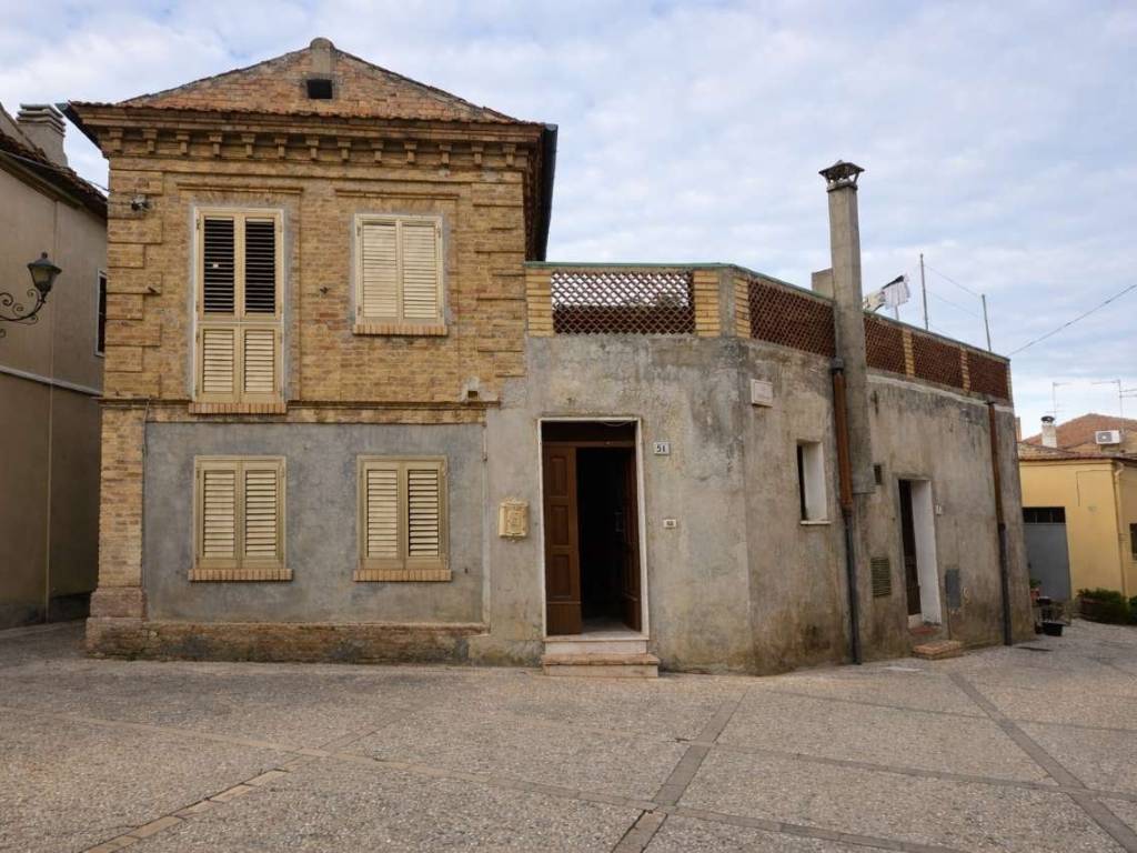 casa indipendente in vendita a Pianella in zona Cerratina