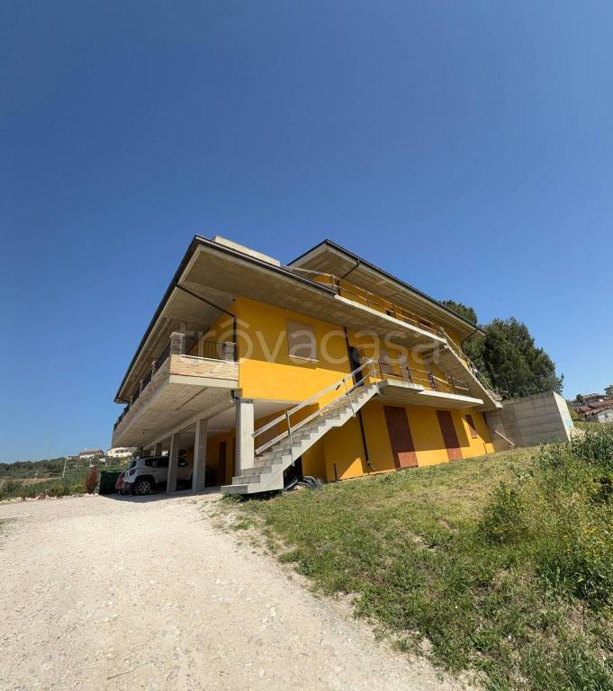 casa indipendente in vendita a Pianella