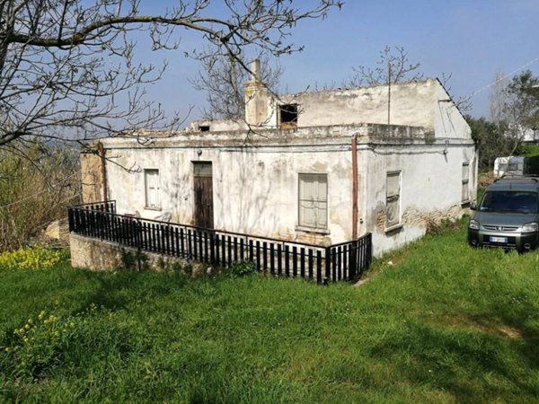 casa indipendente in vendita a Pianella