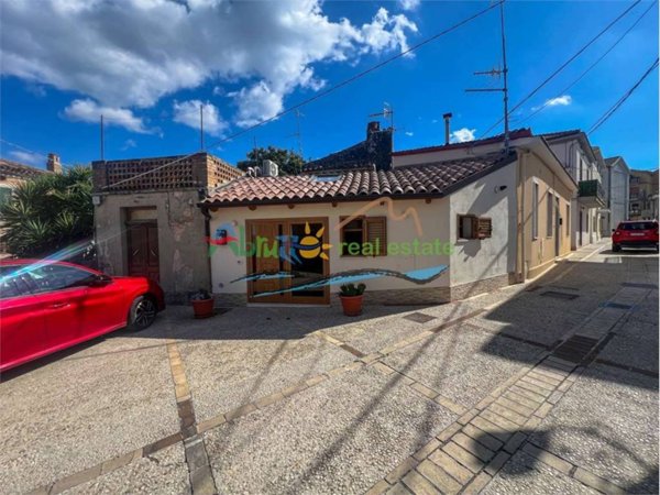 casa indipendente in vendita a Pianella in zona Cerratina