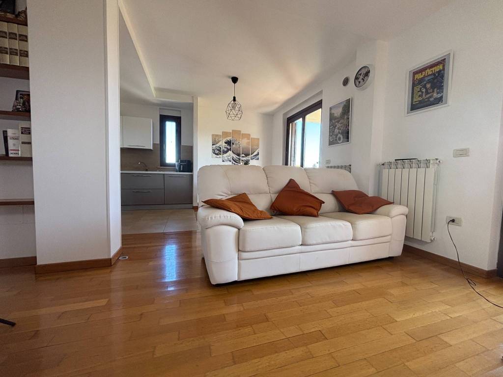appartamento in vendita a Pianella in zona Cerratina
