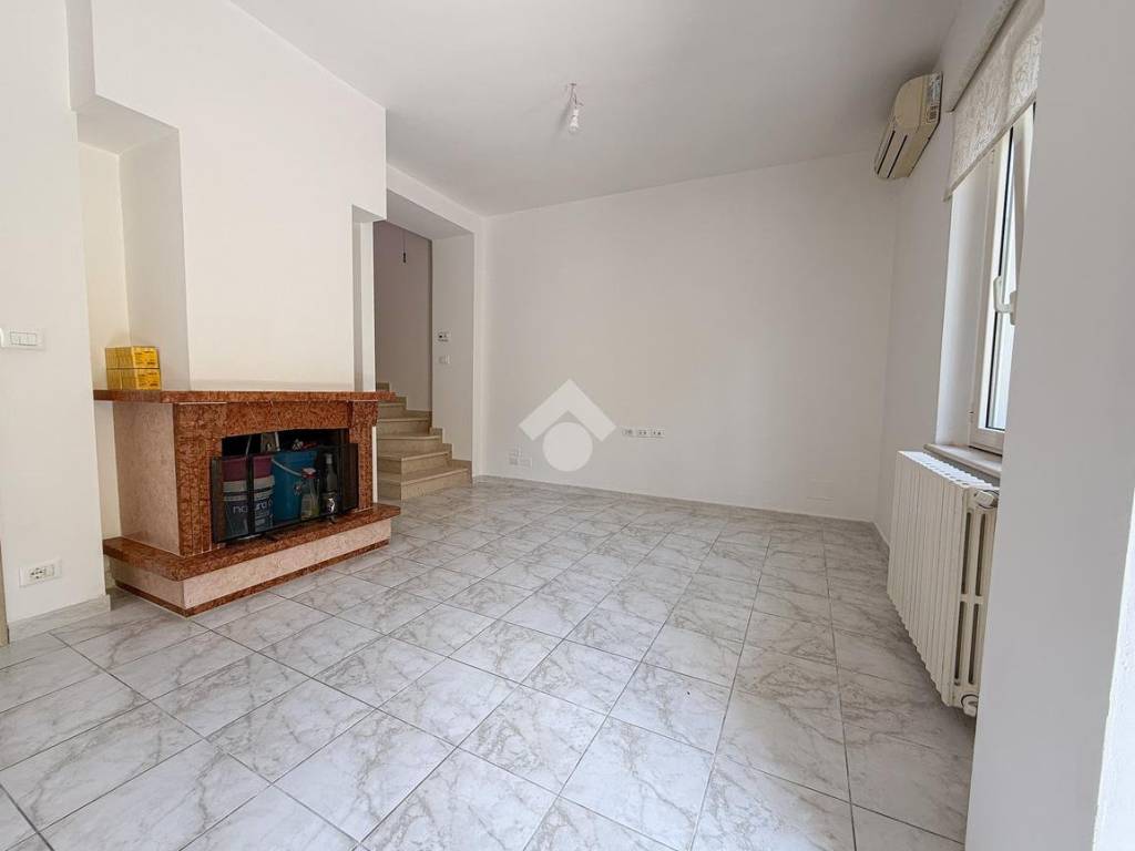casa indipendente in vendita a Pianella in zona Cerratina