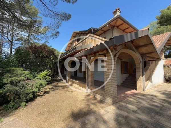 casa indipendente in vendita a Pianella in zona Castellana