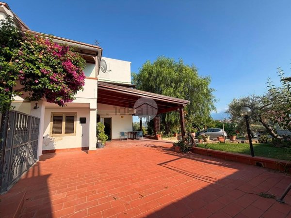 casa semindipendente in vendita a Pianella