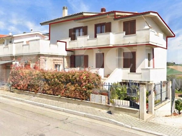 appartamento in vendita a Pianella in zona Castellana