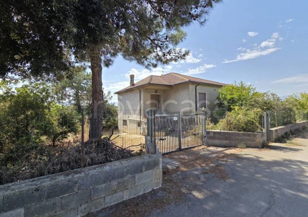casa indipendente in vendita a Pianella in zona Cerratina