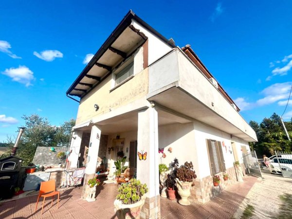 casa indipendente in vendita a Pianella