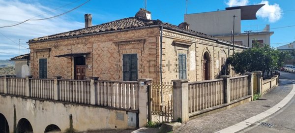quadrivano in vendita a Picciano