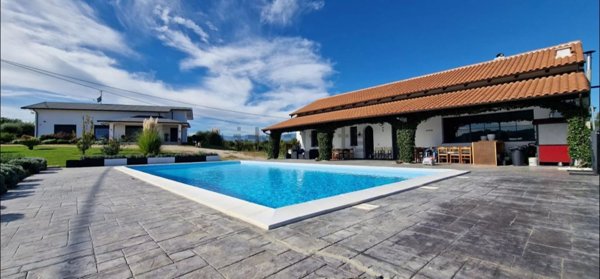 casa indipendente in vendita a Picciano