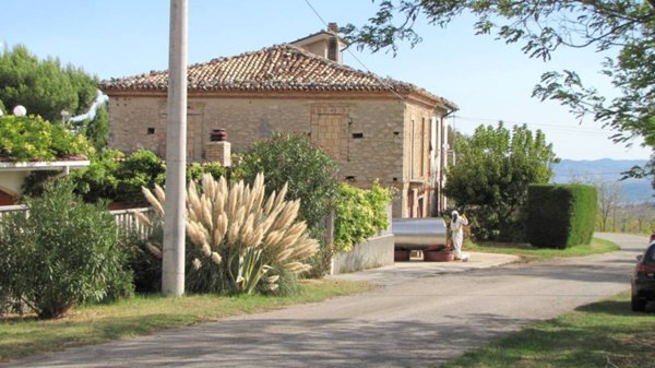 casa indipendente in vendita a Pietranico