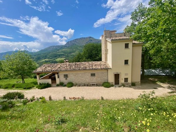 casa indipendente in vendita a Pietranico