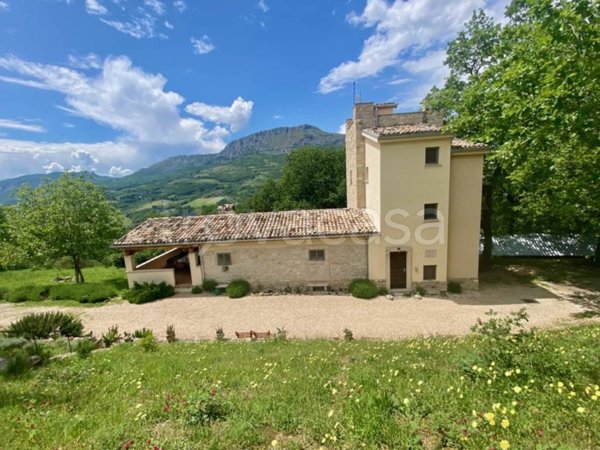 casa indipendente in vendita a Pietranico