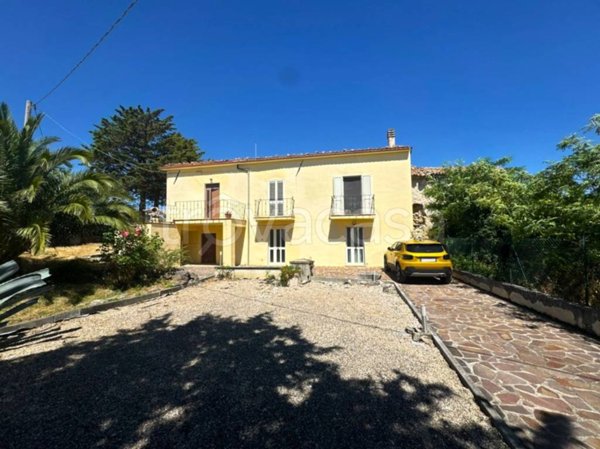 casa indipendente in vendita a Pietranico