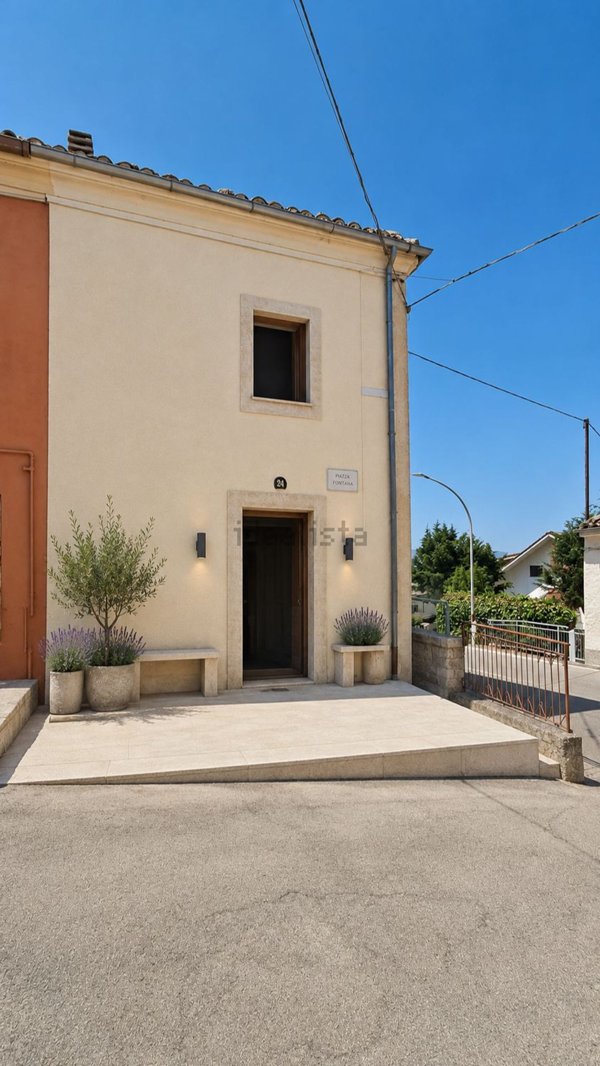 casa indipendente in vendita a Pietranico