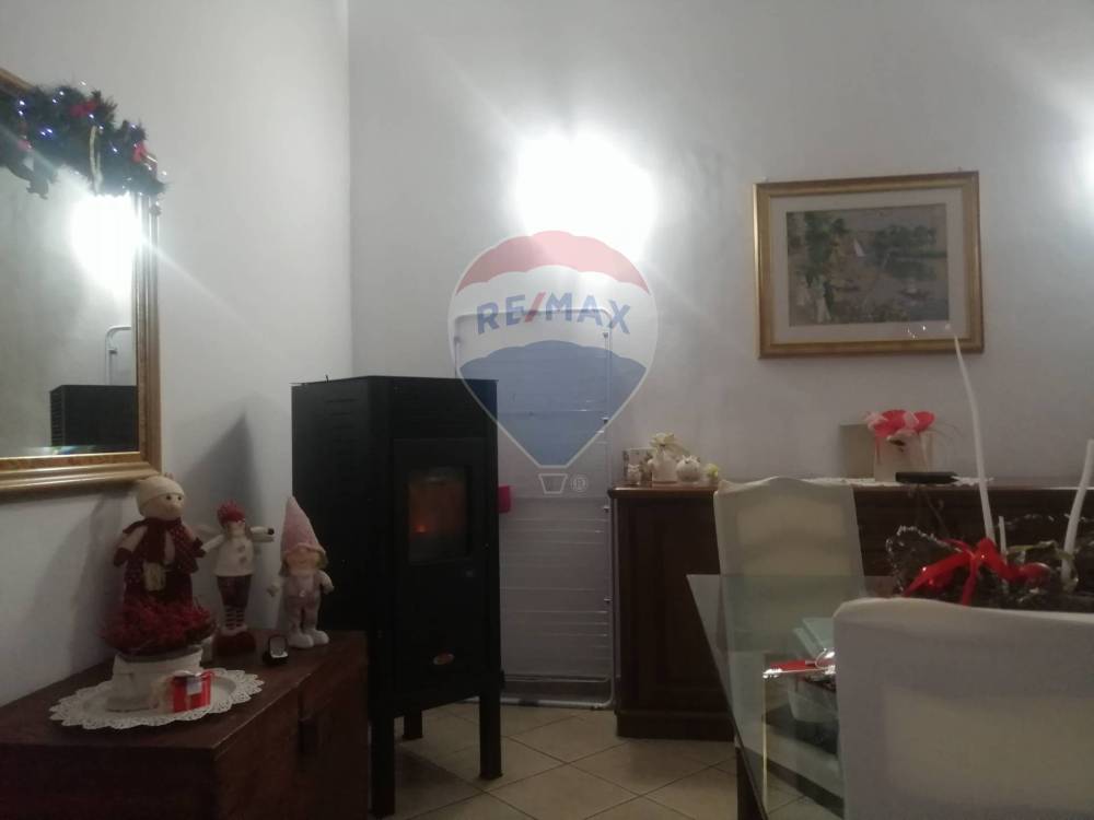 casa indipendente in vendita a Popoli Terme