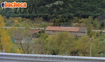 casa indipendente in vendita a Popoli Terme