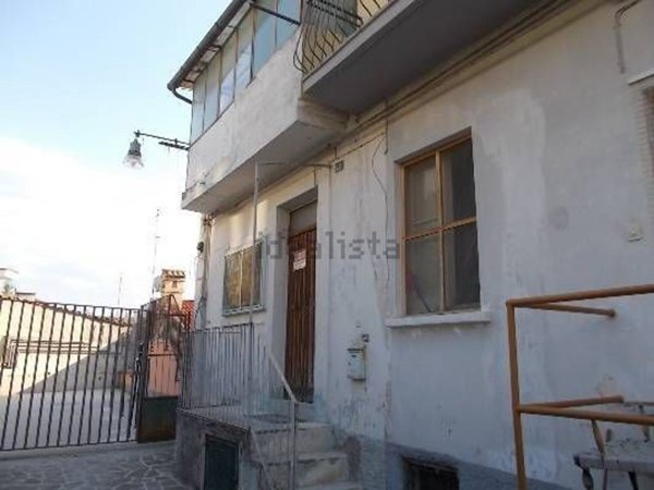 casa indipendente in vendita a Popoli Terme